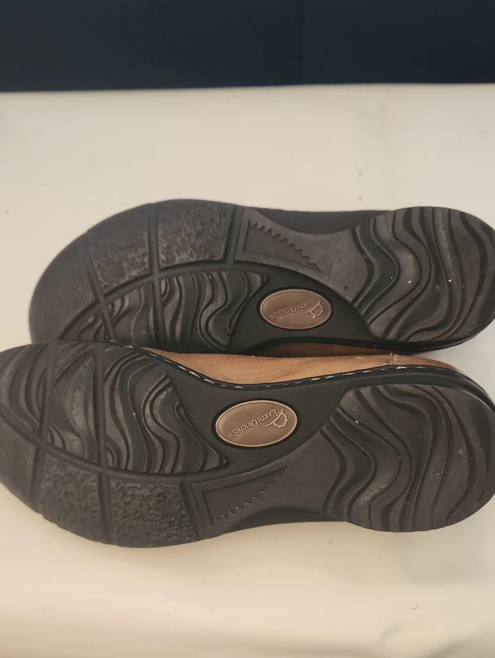 Earth Origins MISTY leather Maryjanes SIZE 8 M